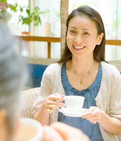 魅力的な輝く白い歯を手に入れるために